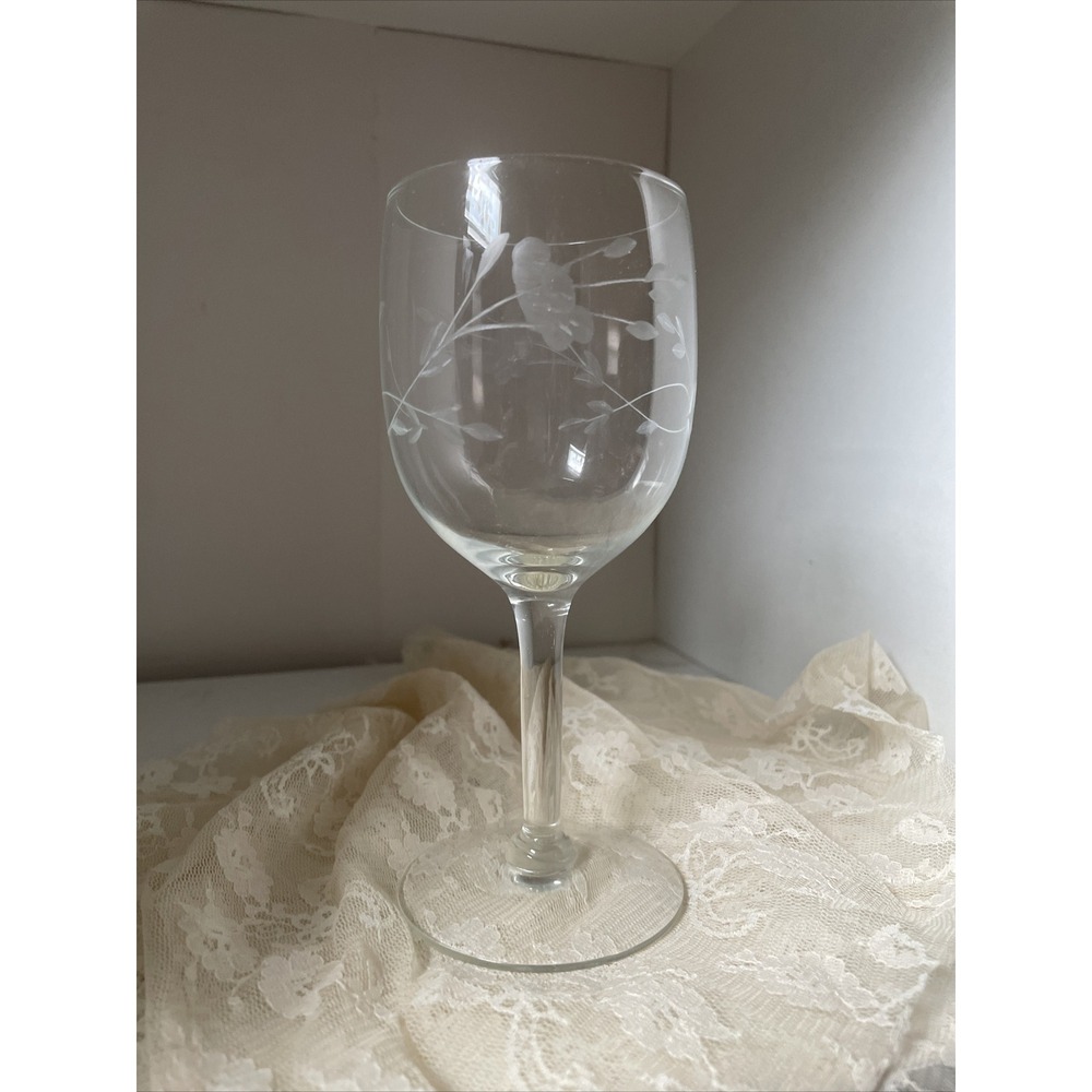 1 Princess House Heritage Crystal Wine Glass 6 Oz. 6" Tall, Pre-owned